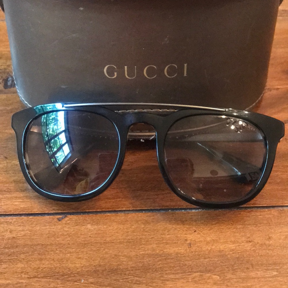 Prada Sunglasses - Picture 5 of 5